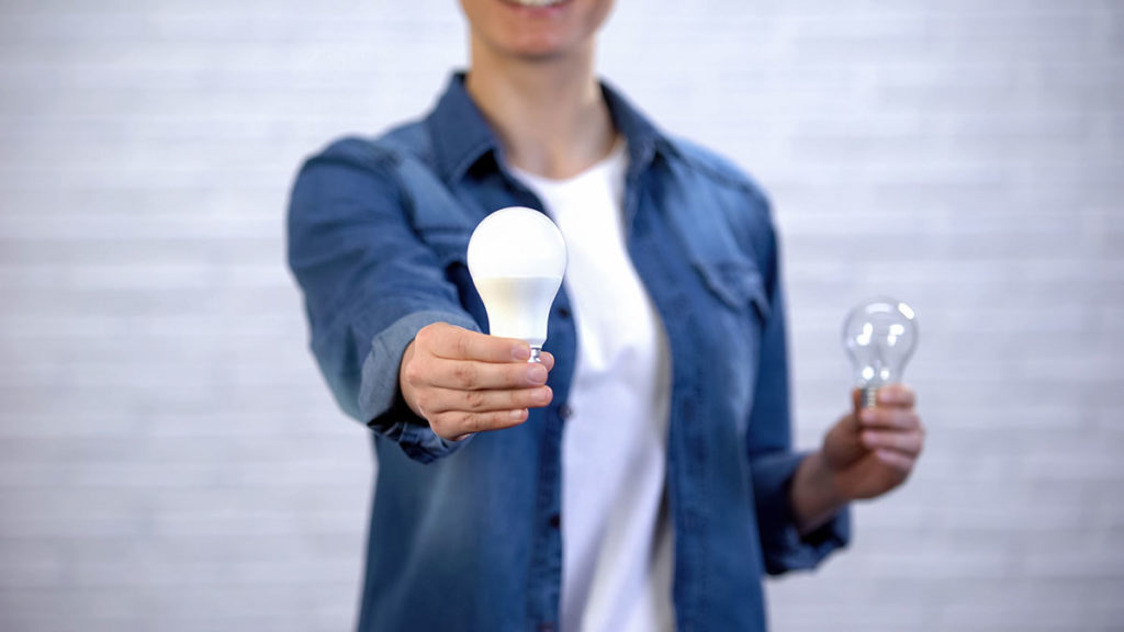 conecta-reforma-vantagens-luz-led-lampada2